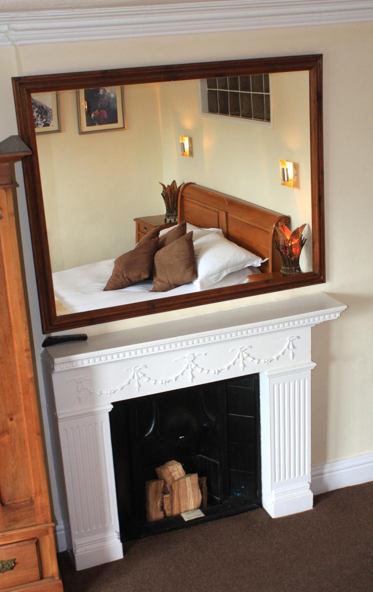 Gasthof Harefield Hall 2*