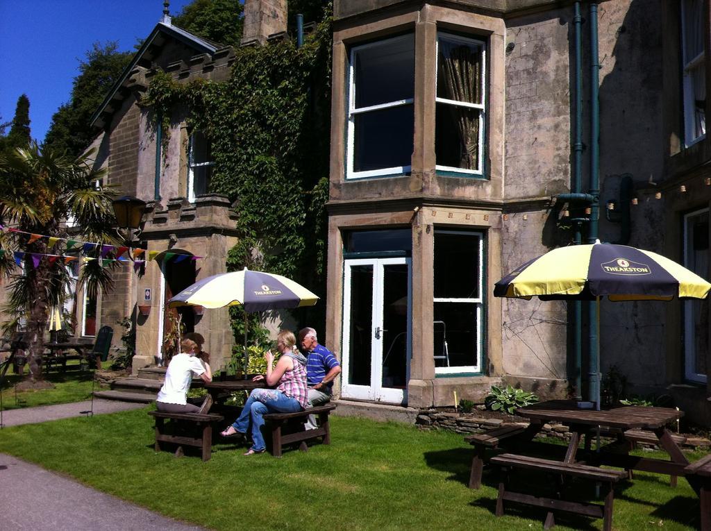 Harefield Hall 2* Pateley Bridge