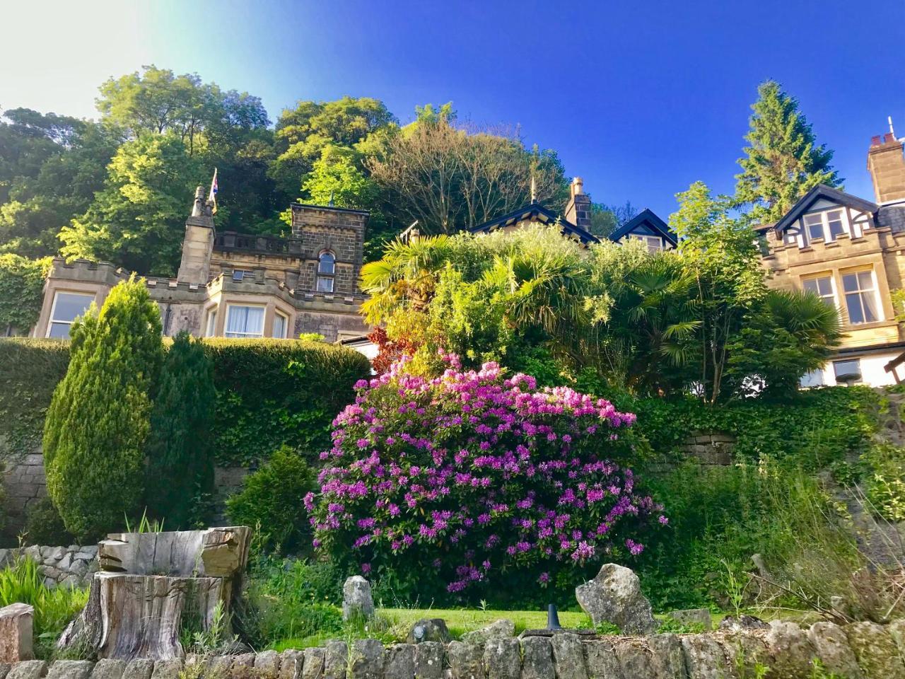 Guest house Harefield Hall Pateley Bridge